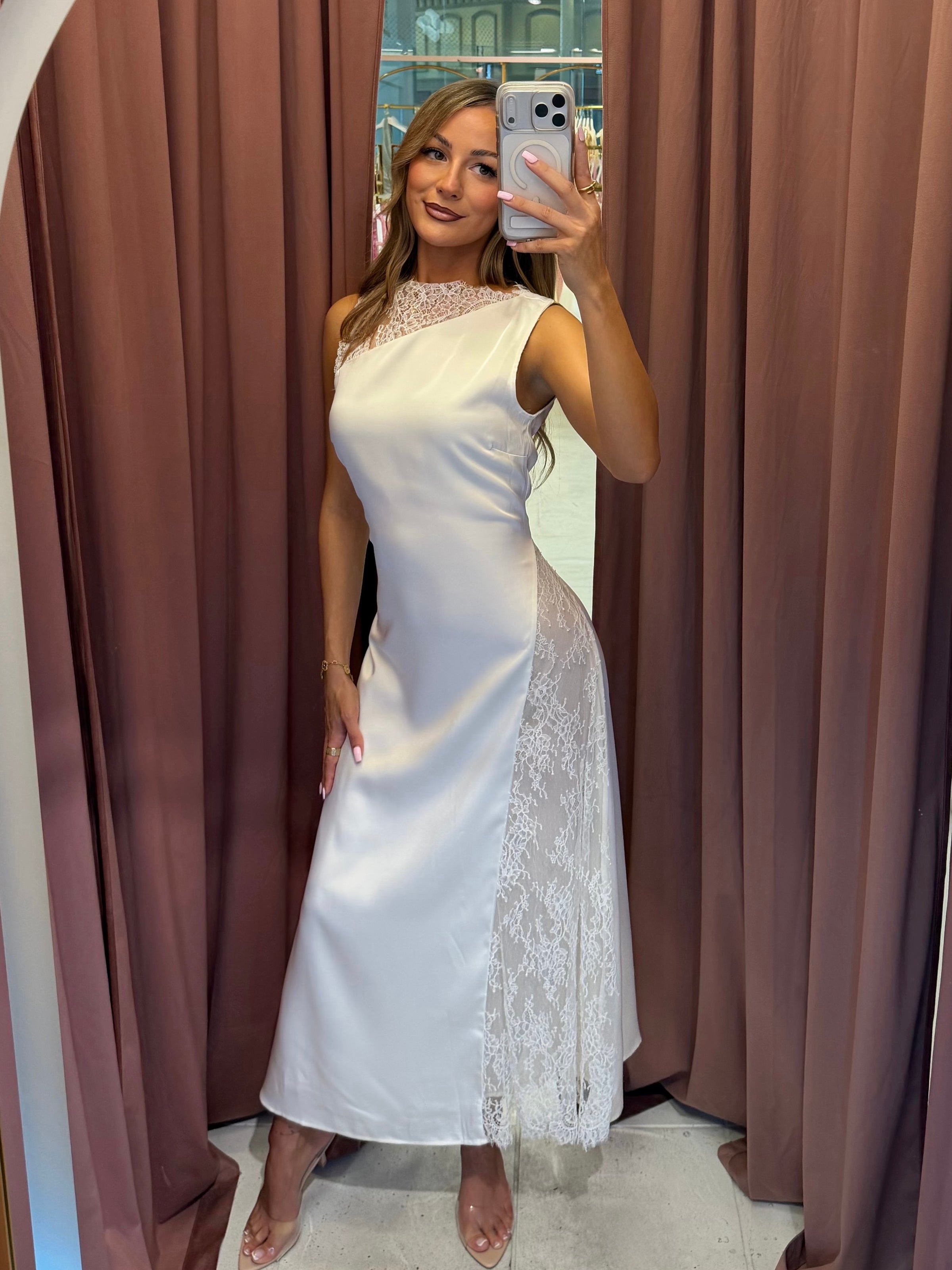 Eva Lace Midi Ivory