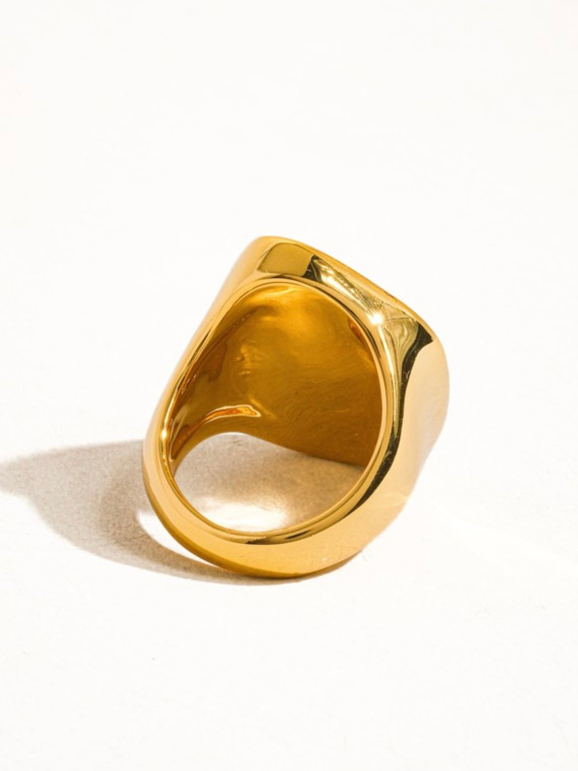 18k Gold Natural Shell Ring