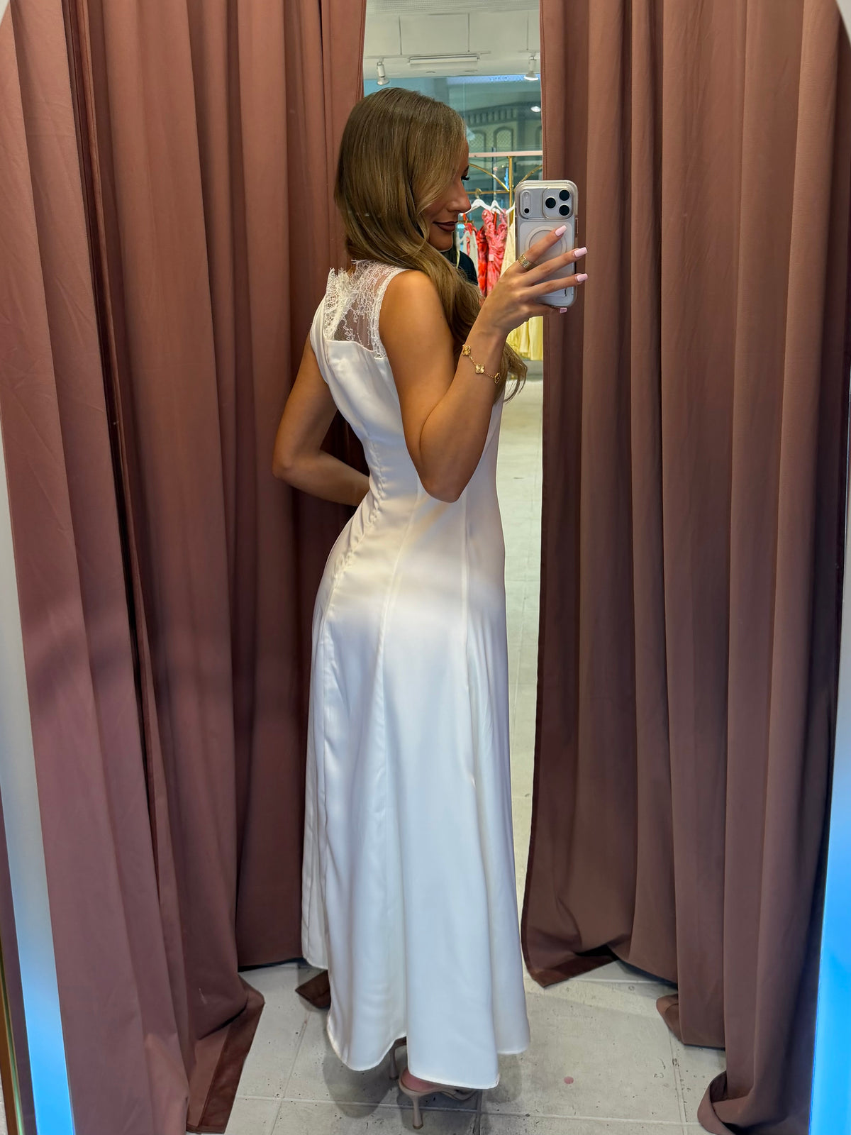 Eva Lace Midi Ivory