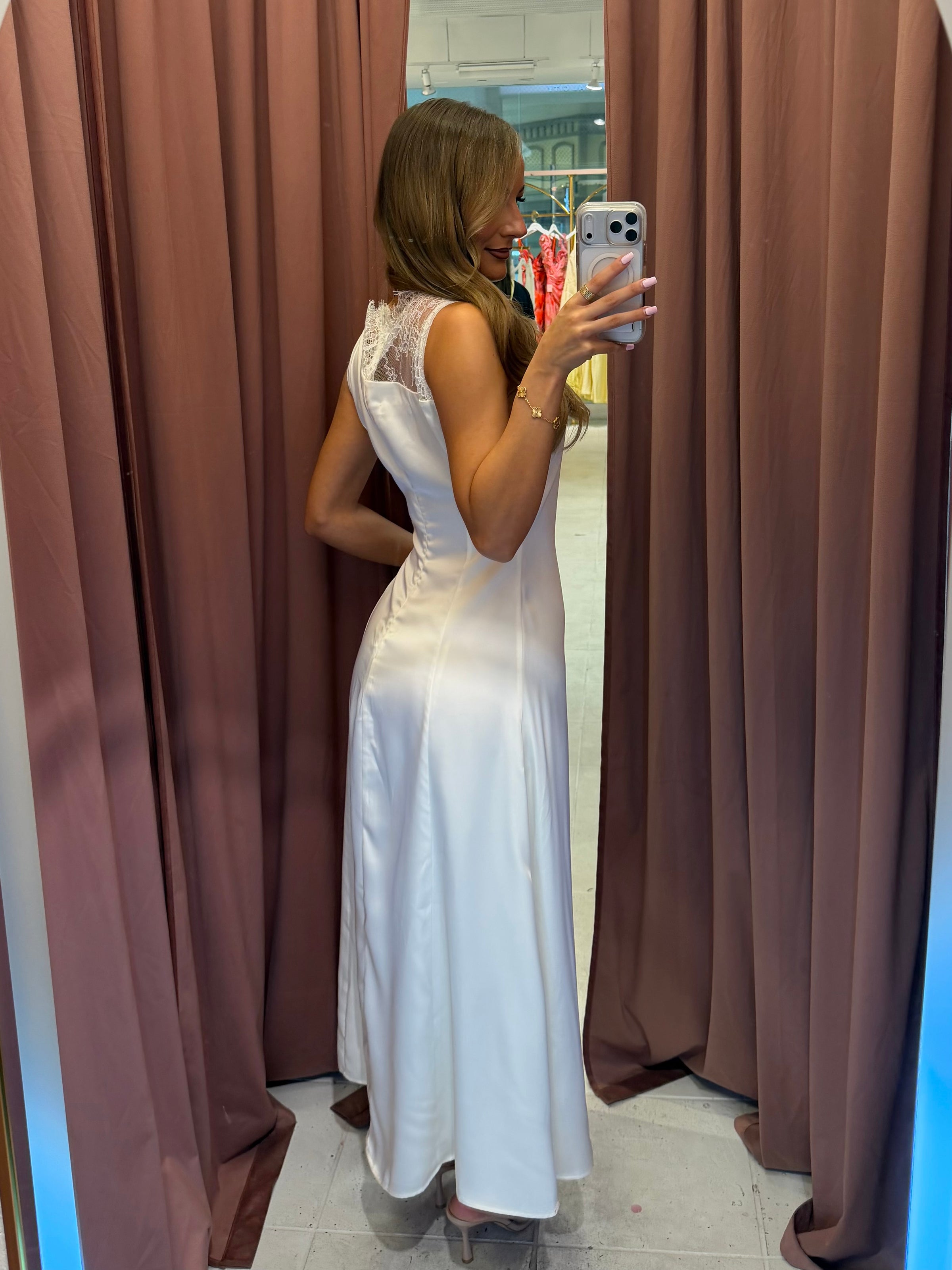 Eva Lace Midi Ivory