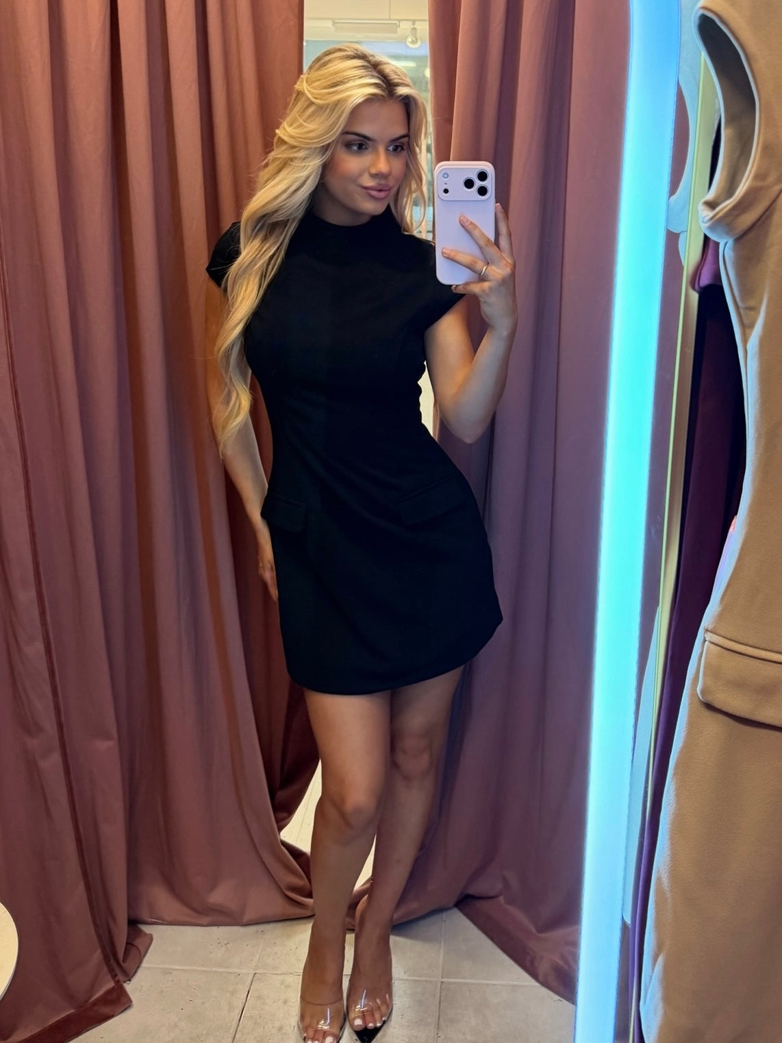 Adison Tailored Mini Black