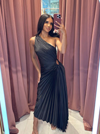 Gabriela Pleated Midi Black