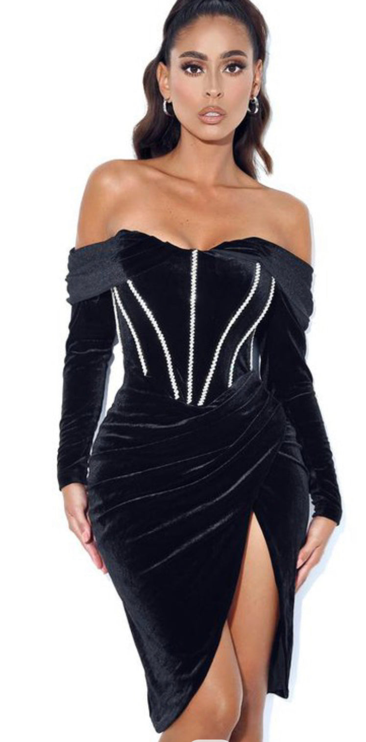 Nashla Velvet Dress Black